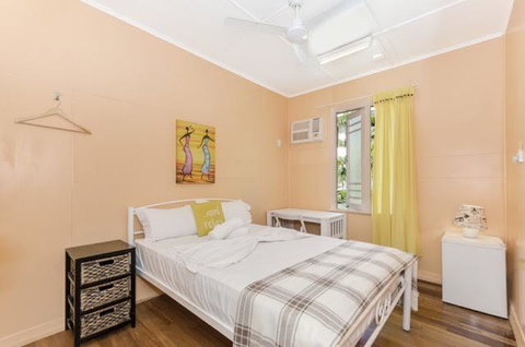 Civic Guesthouse - Tourism Townsville 3