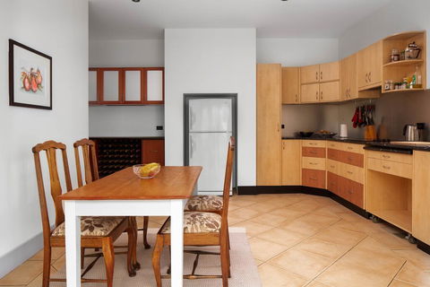 Classic Bungalow - Tourism Townsville 2