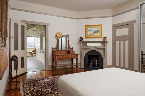 Classic Bungalow - Tourism Townsville 0
