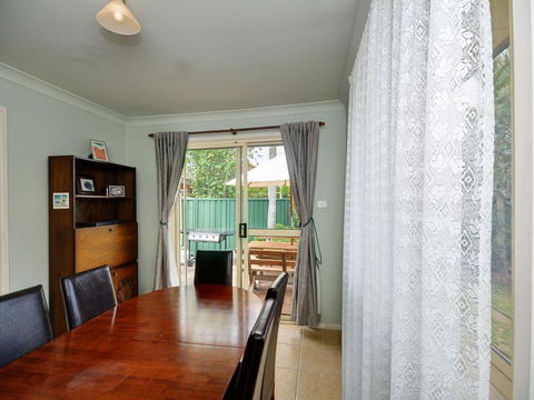 Close To Tea Gardens Waterfront - Tourism Townsville 1