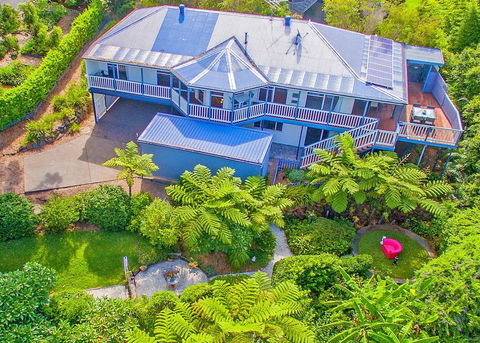 CLOUD 9 - Cliff Top Eagle Heights - Tourism Townsville 0