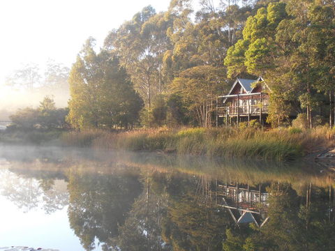Cloudlake Mountain Retreat - Tourism Townsville 0