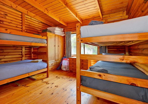 Cloudy Bay Cabin - Tourism Townsville 2