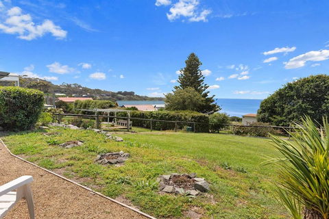 COASTAL HAVEN - Panoramic Ocean Views - Tourism Townsville 3