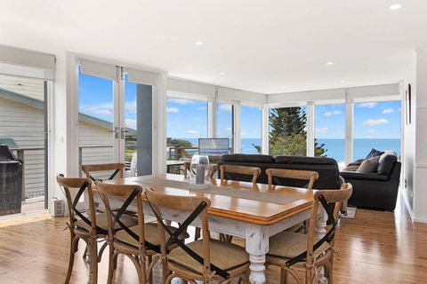 COASTAL HAVEN - Panoramic Ocean Views - Tourism Townsville 2