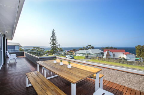 Coastal Horizons - Tourism Townsville 0