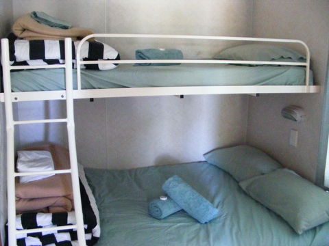 Cobar Caravan Park - Tourism Townsville 0