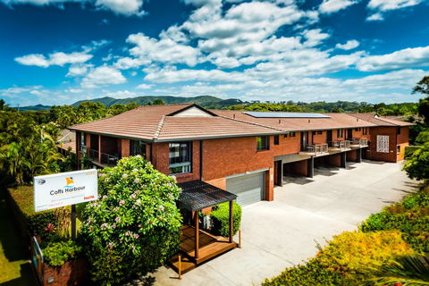 Coffs Harbour Holiday Apartments - Tourism Townsville 0
