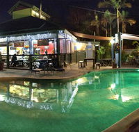 Colonial Village Cabins Camping  Tours - Hervey Bay YHA - Tourism Townsville