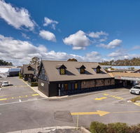 Comfort Hotel Olde Tudor - Tourism Townsville
