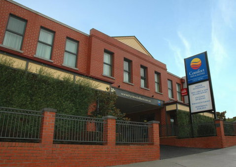 Comfort Inn & Suites City Views - Tourism Townsville 0