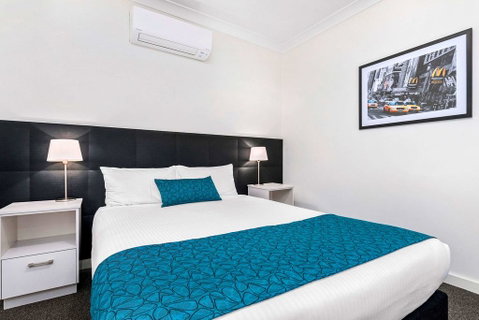 Comfort Inn & Suites Manhattan - Tourism Townsville 2