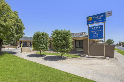Comfort Inn May Park - Tourism Townsville 0
