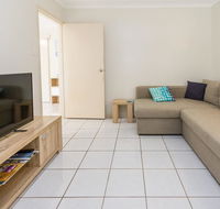 Comfy and Cosy ground floor unit - Tourism Townsville