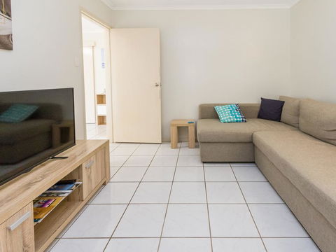 Comfy And Cosy Ground Floor Unit - Tourism Townsville 0