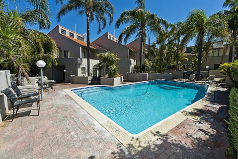 Como Mezzanine Retreat - Tourism Townsville 1