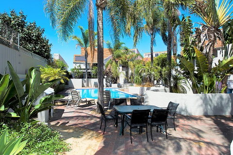 Como Mezzanine Retreat - Tourism Townsville 2
