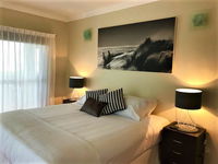 Compass Point 8