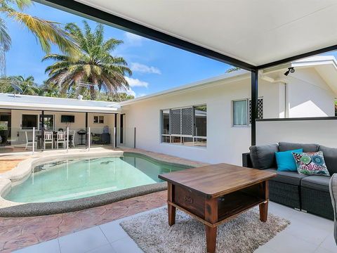 Connemara Beachside Cottage - Tourism Townsville 0