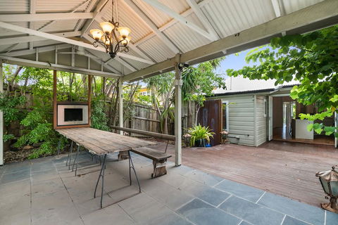 Contemporary Cottage In Perfect Lifestyle Address - Tourism Townsville 3