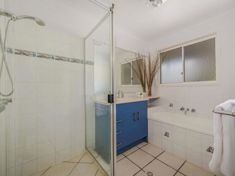 Coolum House, Pet Friendly - Tourism Townsville 2