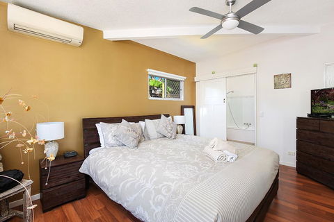 Coolum Retreat, Pet Friendly, Sunshine Coast Holiday House - Tourism Townsville 3