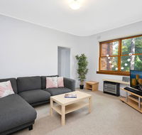 Cosy 2BR plus Parking in Nth Sydney - Tourism Townsville