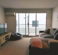 Cosy Modern Apartment in Brunswick - Tourism Townsville