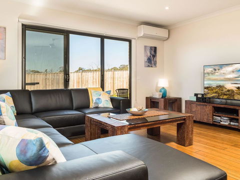 Cosy On Currawong - Tourism Townsville 1