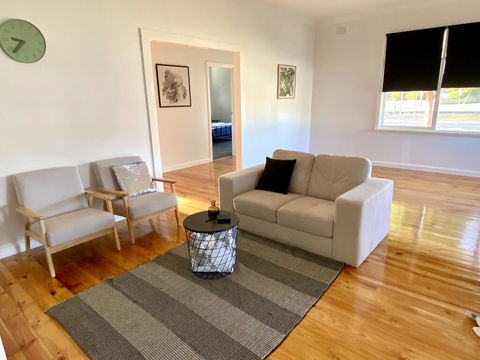 Cottage Natimuk - Tourism Townsville 2