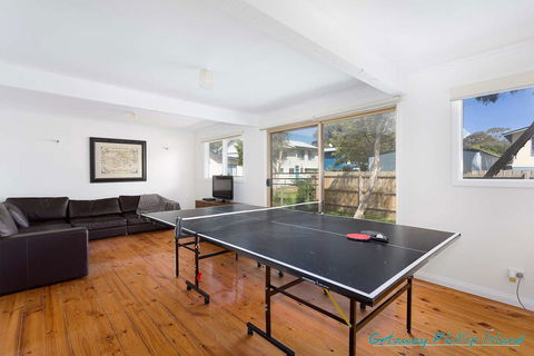 Cowes On Hill - Tourism Townsville 1