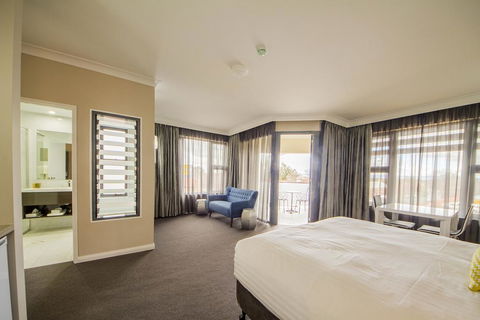 Cowra Services Club Motel - Tourism Townsville 3