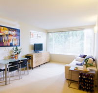 Cozy One Bedroom Apartment in Waverton - Tourism Townsville