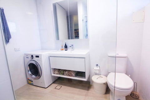 Cozy One Bedroom Apartment In Waverton - Tourism Townsville 2
