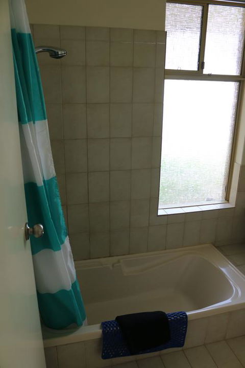 Cozy Stay @ Purser Cove Near University, Hospital & Transport - Tourism Townsville 1