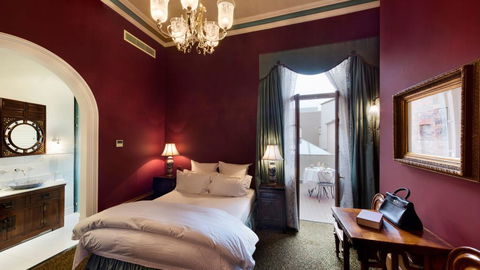 Craig's Royal Hotel - Tourism Townsville 2