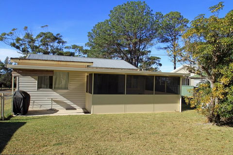 Cudmirrah Reef Cottage - Tourism Townsville 2