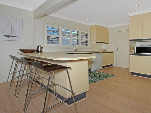 Culburra Getaway - Close To Beach And Lake - Tourism Townsville 3