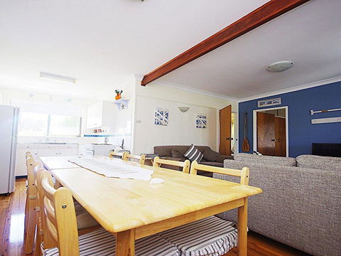 Culburra Sea Stay - Beach And Shop An Easy Walk - Tourism Townsville 3
