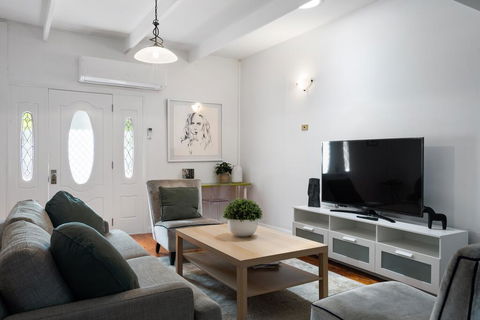 Cute And Relaxed Holiday Home - Close To Beach - Tourism Townsville 2