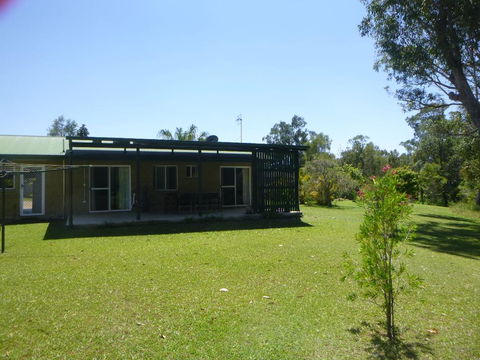 Dad & Alice's Place - Tourism Townsville 2