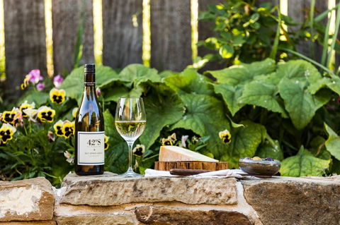 Daisy Bank Cottages - Tourism Townsville 3