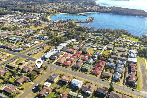 Deering 106, ULLADULLA - Tourism Townsville 1