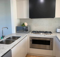 Delicate and Peaceful Bundoora Townhouse 10 - Tourism Townsville
