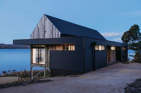 Deviot Boat House - Tourism Townsville 3