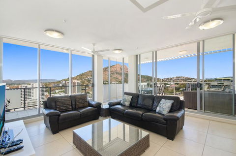 Direct Hotels - Dalgety Apartments - Tourism Townsville 3