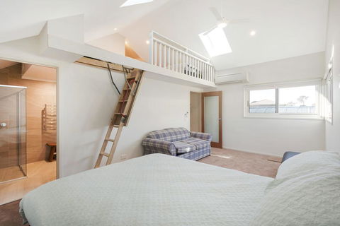 Dollini Ocean (Unit 1) - Tourism Townsville 3