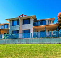 Dolphins 2 7 Commodore Crescent - Tourism Townsville