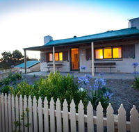 Donington Cottage Lincoln National Park - Tourism Townsville