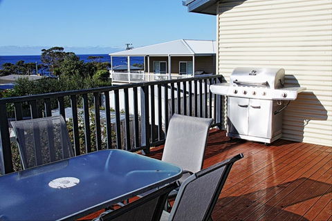 Douglas Street - Tourism Townsville 2